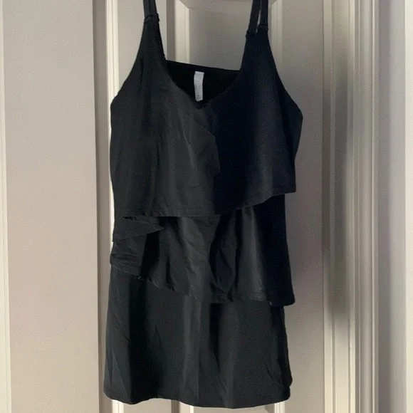 Swim by Cacique lightly lined no-wire bathing suit tankini in black - top only. - Picture 1 of 3